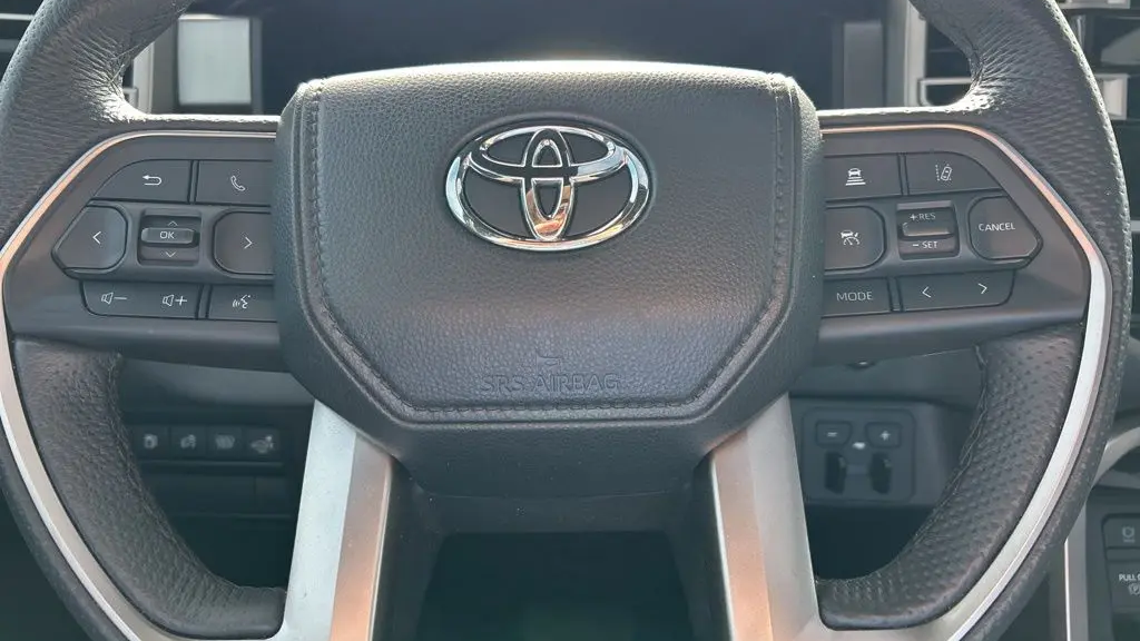 2025 Toyota Sequoia SR5