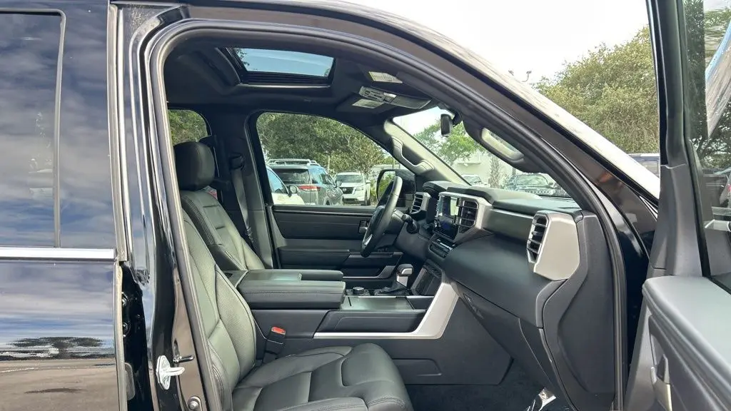 2025 Toyota Sequoia SR5