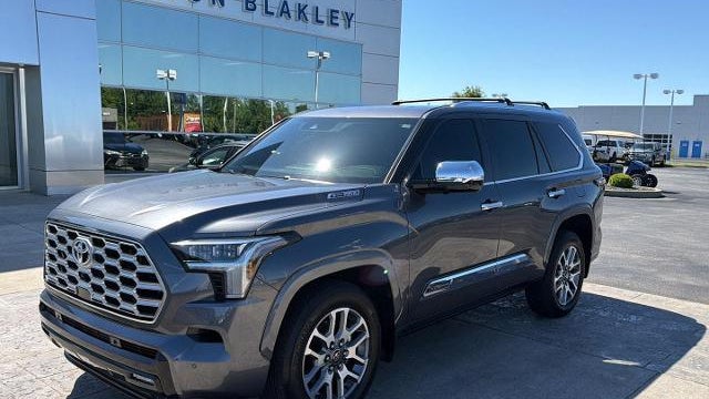 2025 Toyota Sequoia SR5