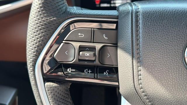 2025 Toyota Sequoia SR5