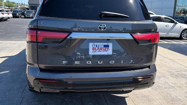 2025 Toyota Sequoia SR5