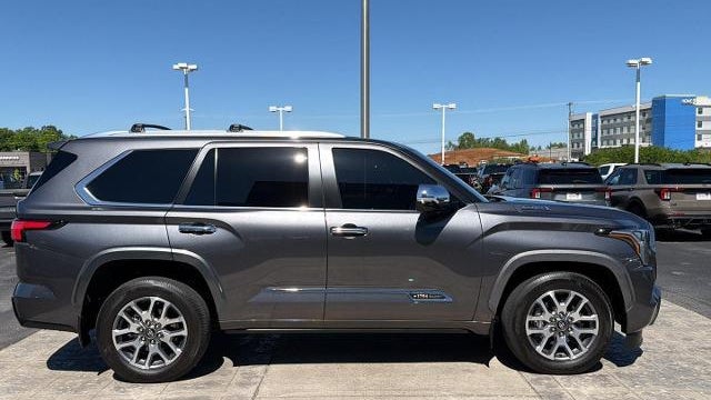 2025 Toyota Sequoia SR5