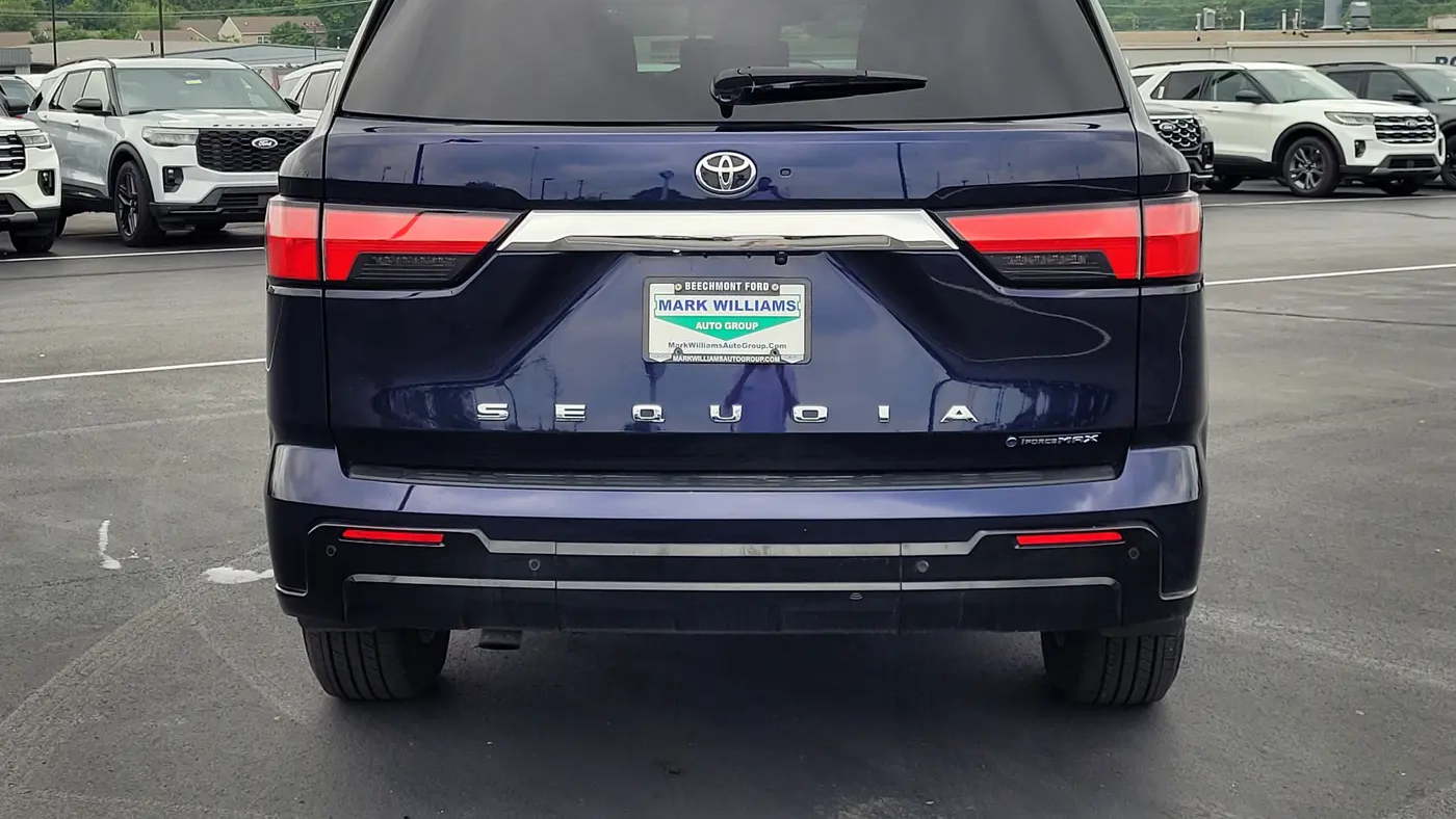 2025 Toyota Sequoia SR5