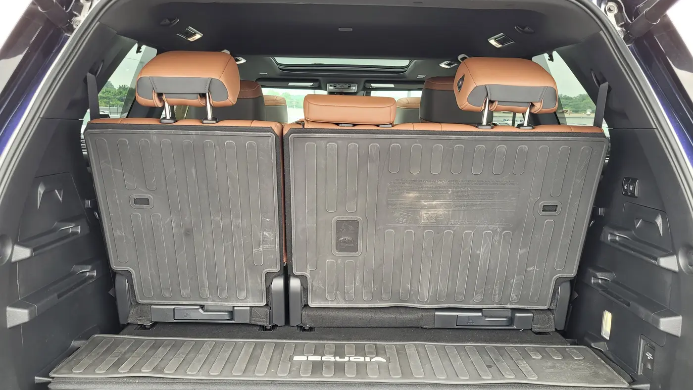 2025 Toyota Sequoia SR5