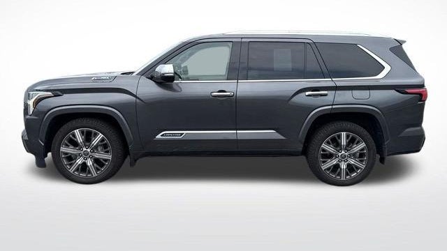 2023 Toyota Sequoia SR5