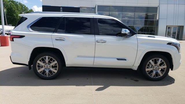 2024 Toyota Sequoia SR5