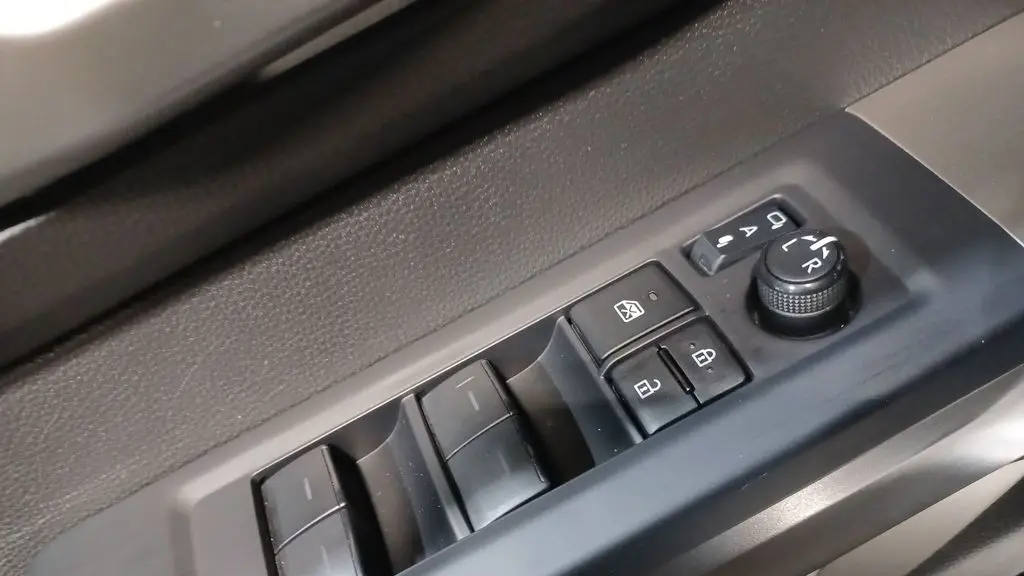 2024 Toyota Sequoia SR5