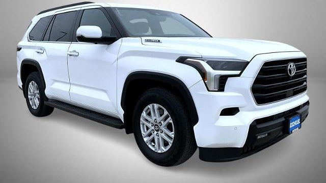 2025 Toyota Sequoia SR5