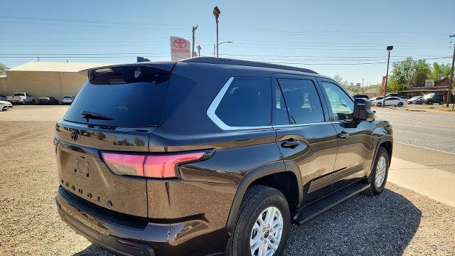 2023 Toyota Sequoia SR5