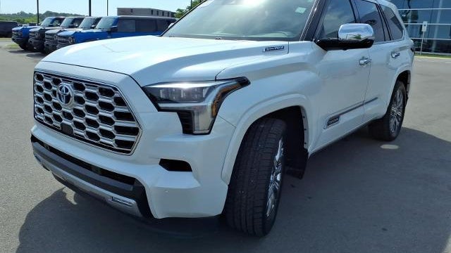 2023 Toyota Sequoia SR5