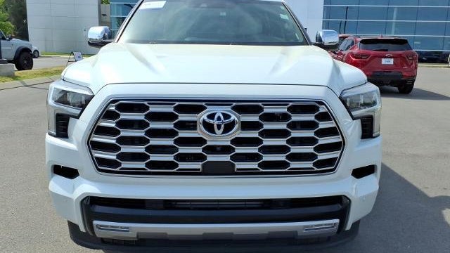 2023 Toyota Sequoia SR5