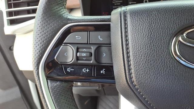 2023 Toyota Sequoia SR5