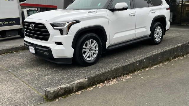 2025 Toyota Sequoia SR5