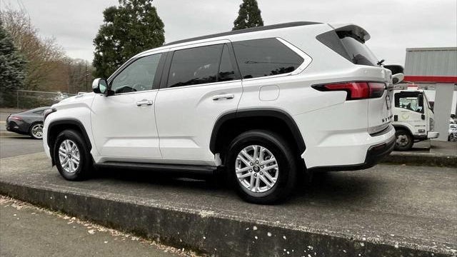 2025 Toyota Sequoia SR5