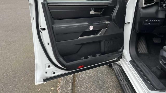 2025 Toyota Sequoia SR5