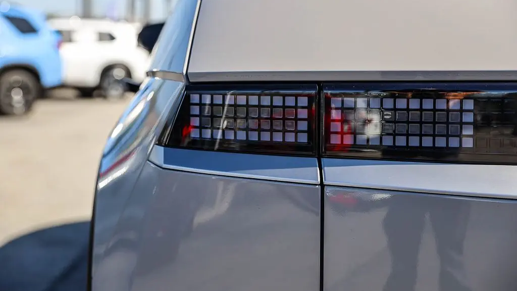 2026 Hyundai IONIQ 5 SE