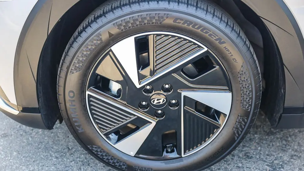 2026 Hyundai IONIQ 5 SE