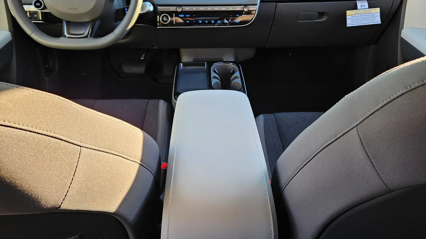 2026 Hyundai IONIQ 5 SE