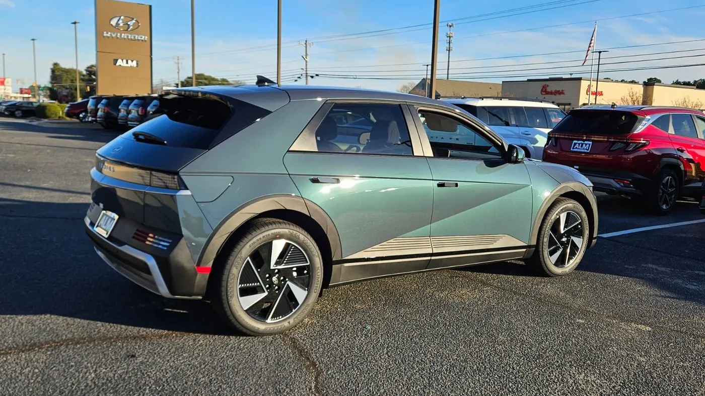 2026 Hyundai IONIQ 5 SE