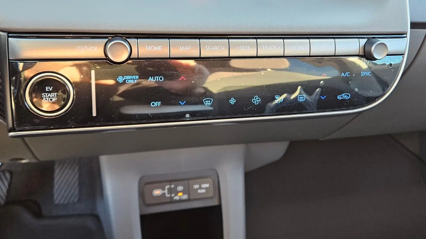 2026 Hyundai IONIQ 5 SE