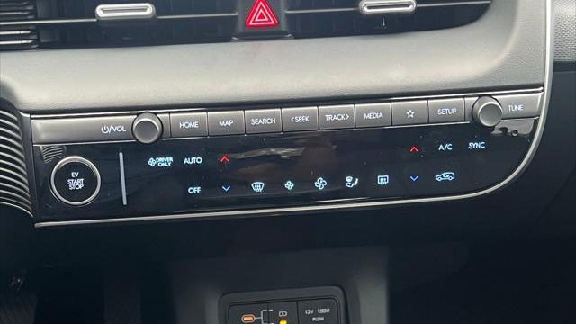 2026 Hyundai IONIQ 5 SE