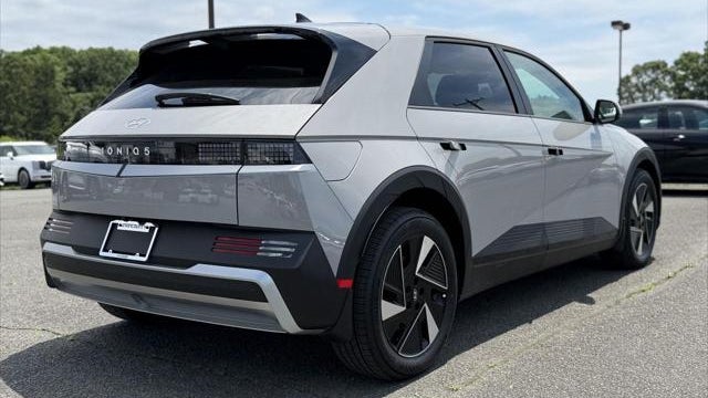 2026 Hyundai IONIQ 5 SE