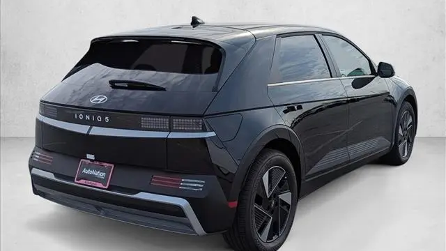 2026 Hyundai IONIQ 5 SE