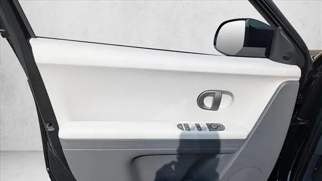 2026 Hyundai IONIQ 5 SE