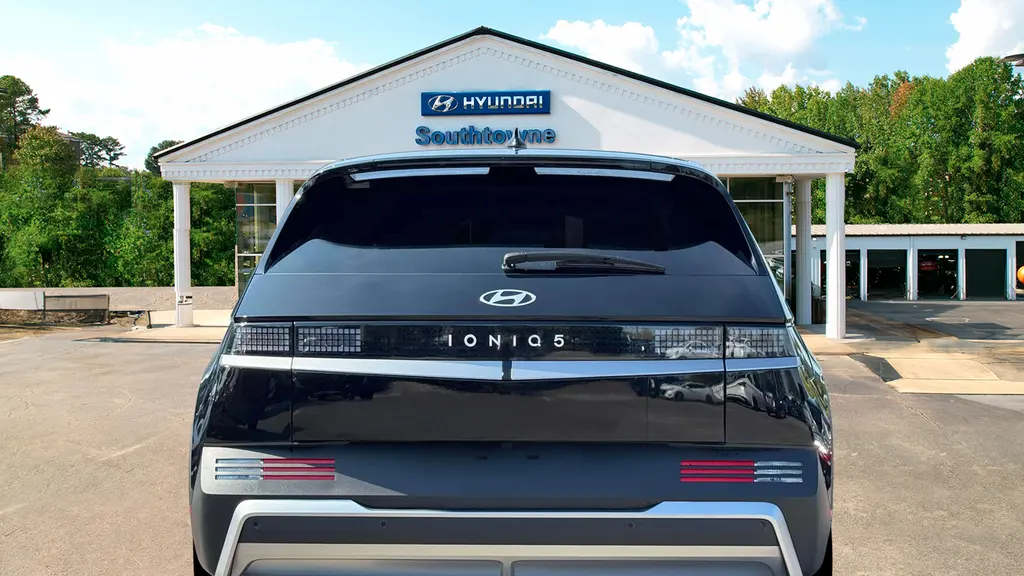 2026 Hyundai IONIQ 5 SE