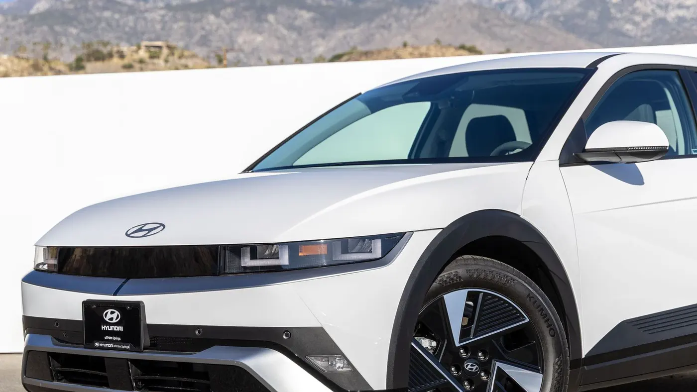 2026 Hyundai IONIQ 5 SE