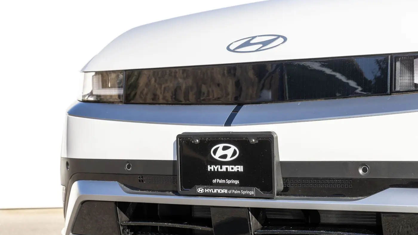 2026 Hyundai IONIQ 5 SE