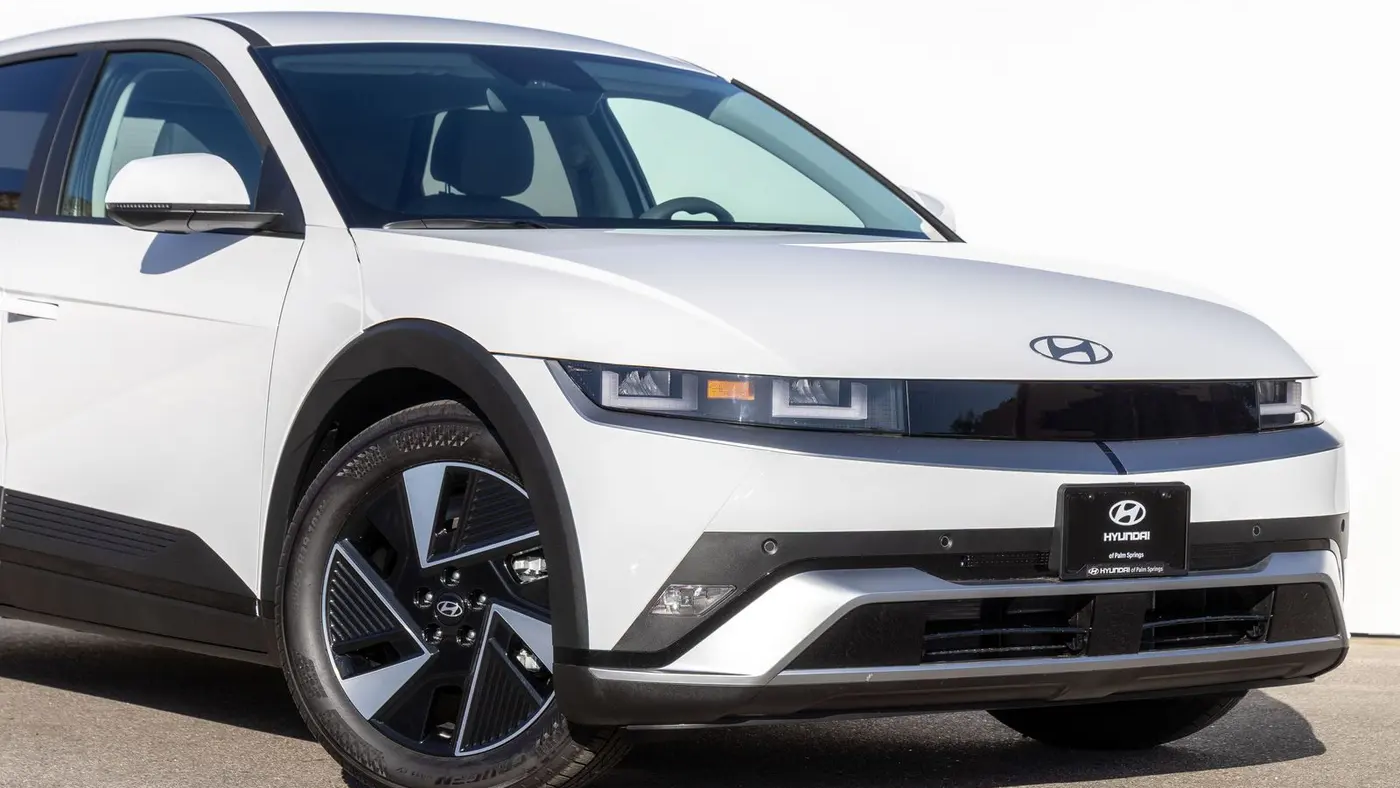 2026 Hyundai IONIQ 5 SE