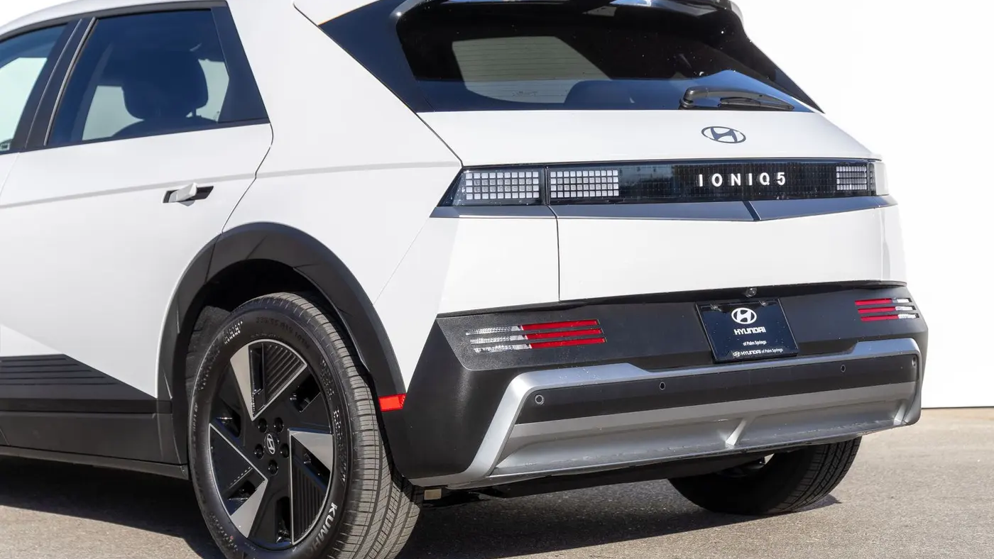 2026 Hyundai IONIQ 5 SE