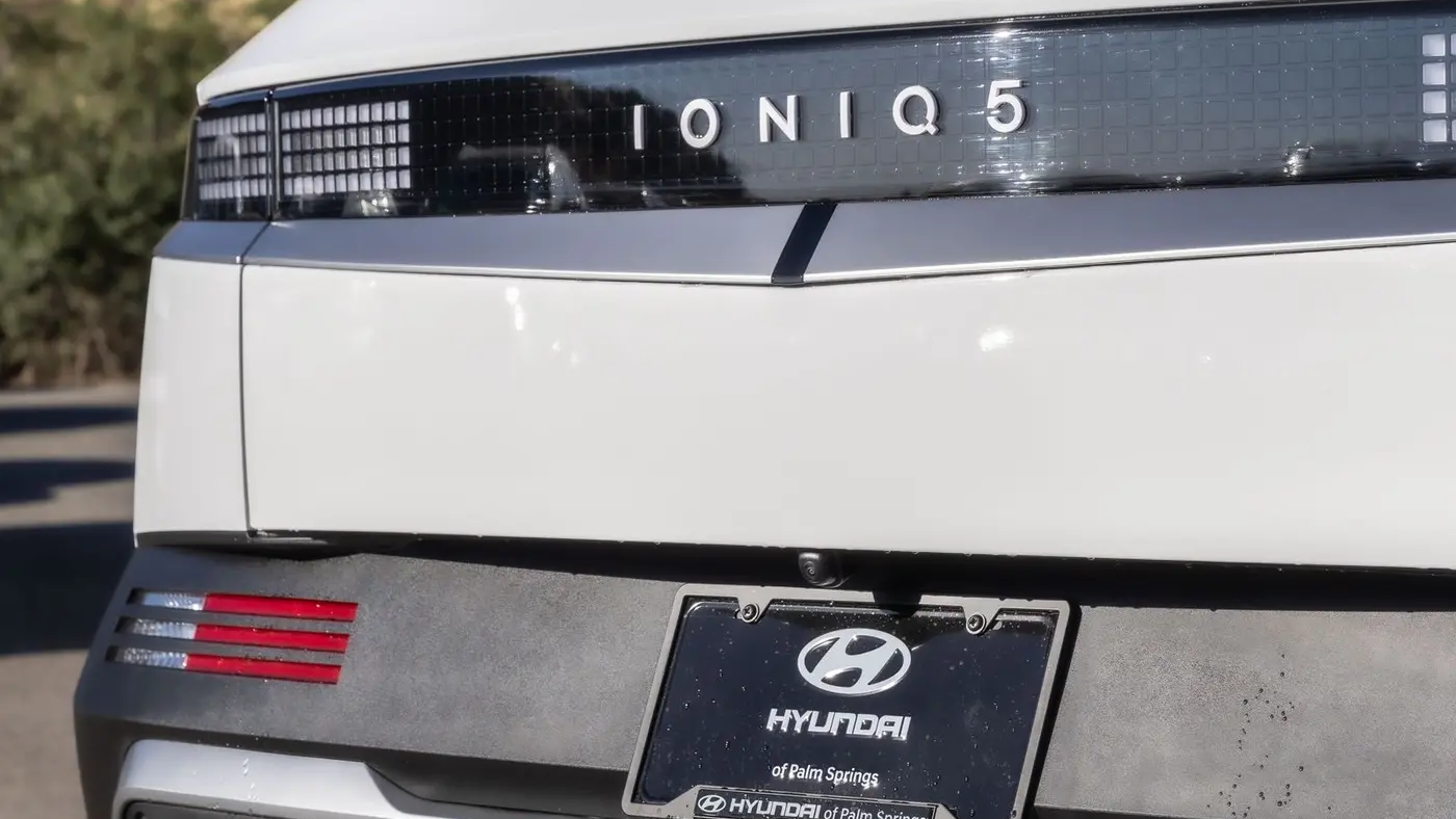 2026 Hyundai IONIQ 5 SE