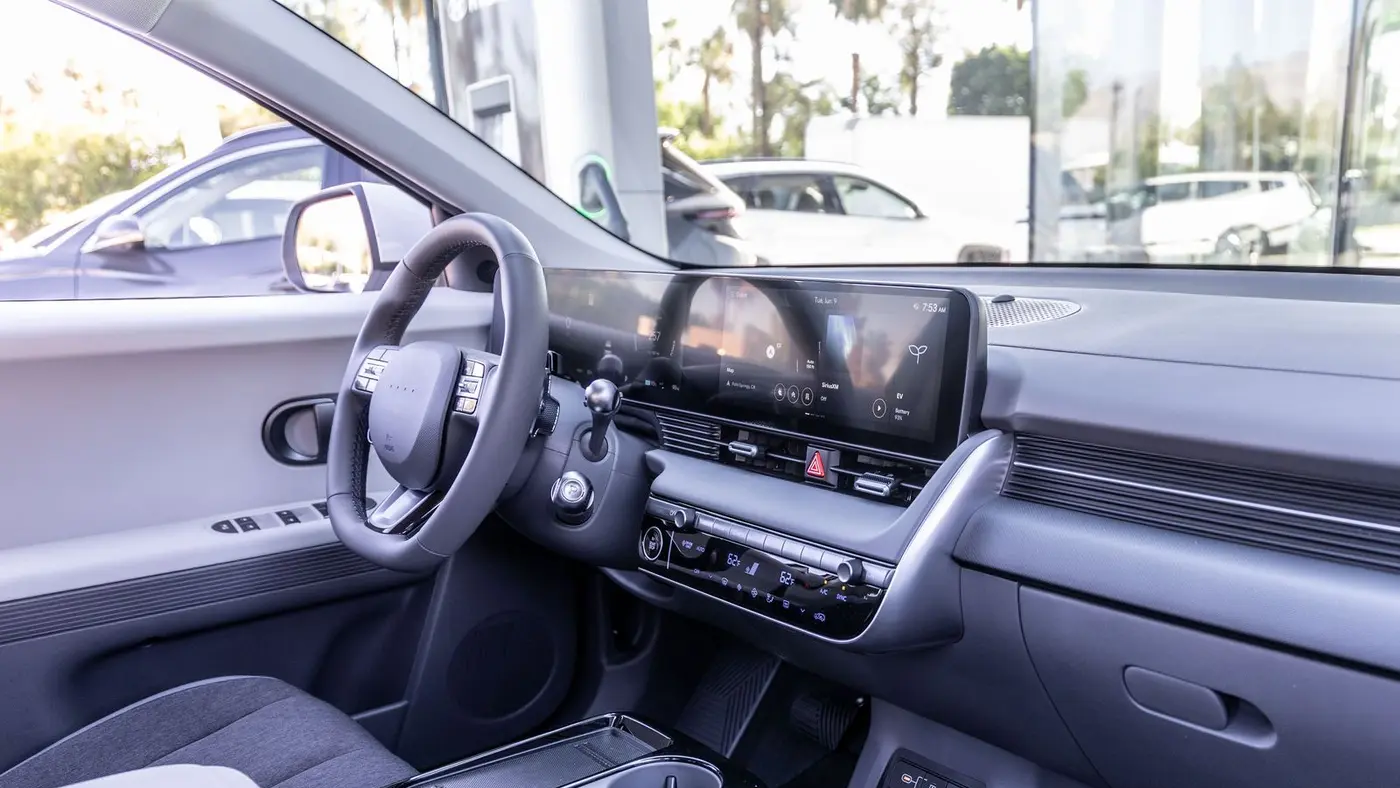 2026 Hyundai IONIQ 5 SE