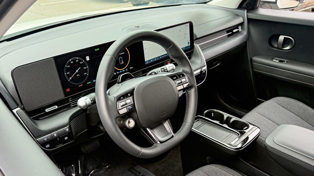 2025 Hyundai IONIQ 5 SE