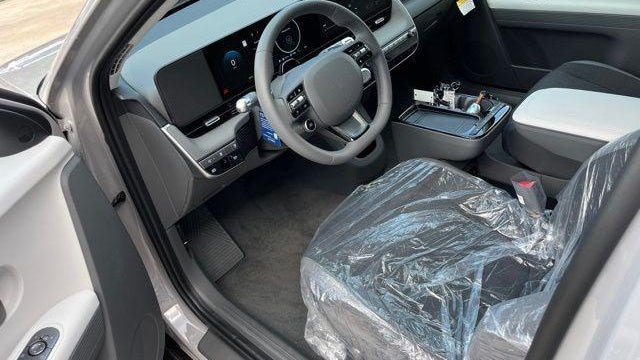 2026 Hyundai IONIQ 5 SE