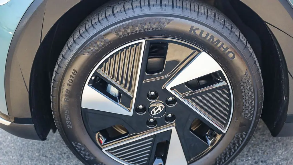 2026 Hyundai IONIQ 5 SE
