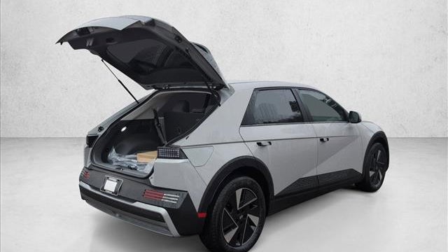 2026 Hyundai IONIQ 5 SE