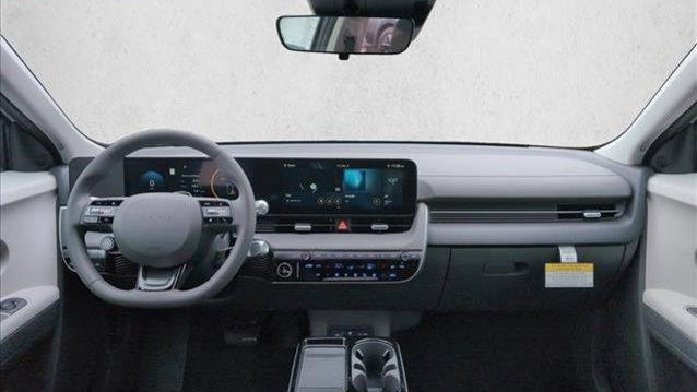 2026 Hyundai IONIQ 5 SE