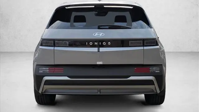 2026 Hyundai IONIQ 5 SE