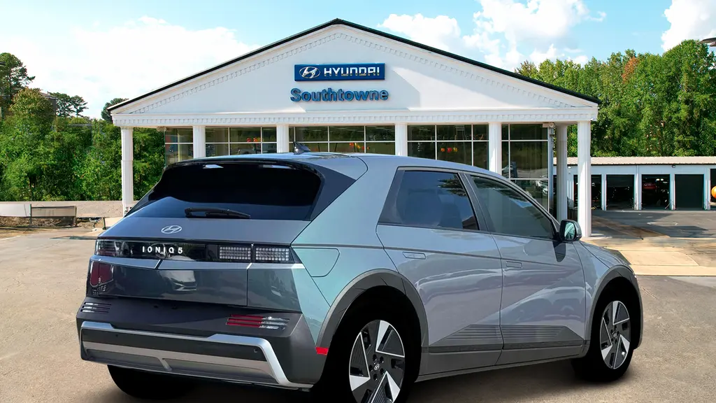 2026 Hyundai IONIQ 5 SE