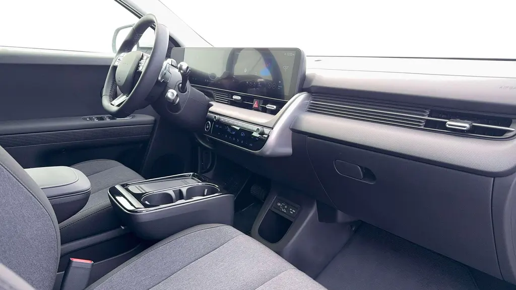 2026 Hyundai IONIQ 5 SE