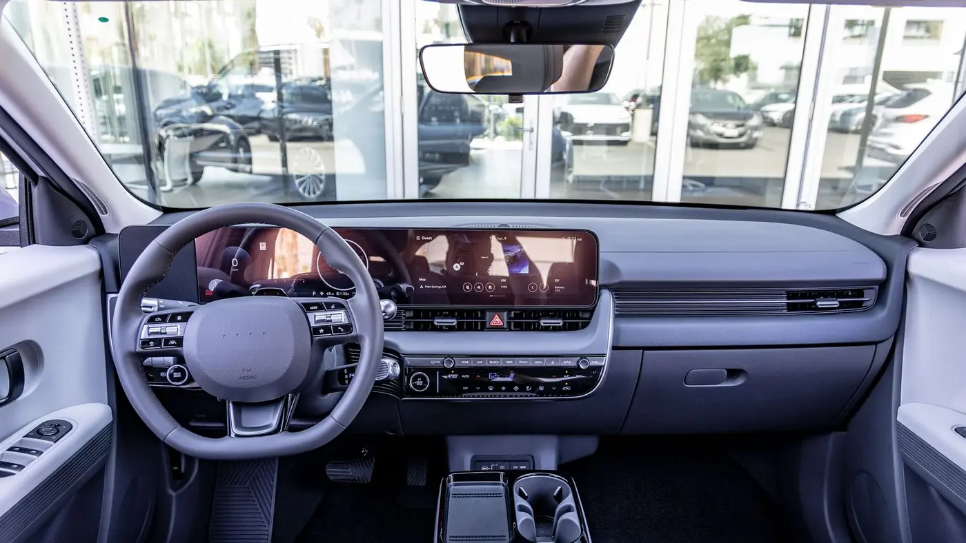 2026 Hyundai IONIQ 5 SE Standard Range