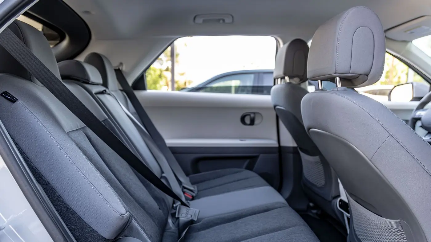 2026 Hyundai IONIQ 5 SE Standard Range