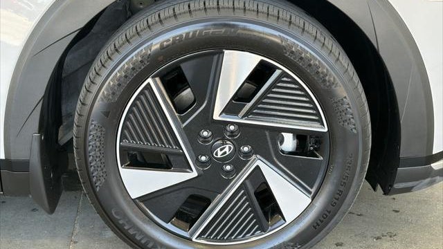 2026 Hyundai IONIQ 5 SE Standard Range