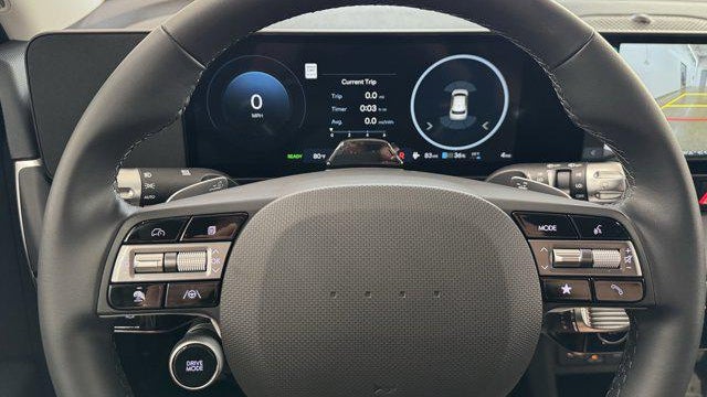 2025 Hyundai IONIQ 5 SE Standard Range