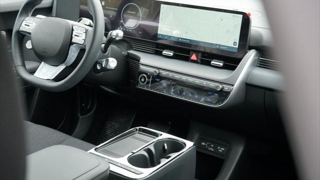 2026 Hyundai IONIQ 5 SE