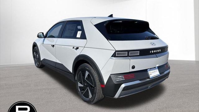 2026 Hyundai IONIQ 5 SE