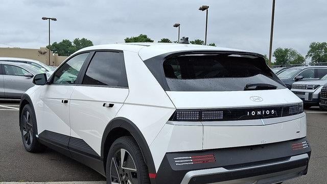 2025 Hyundai IONIQ 5 SE